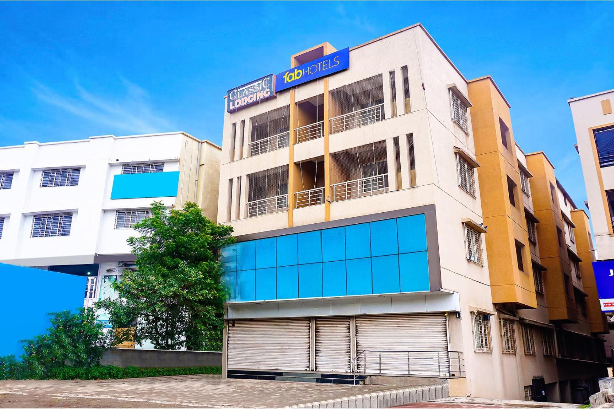 Fabhotel Classic Executive Phursungi Exterior photo