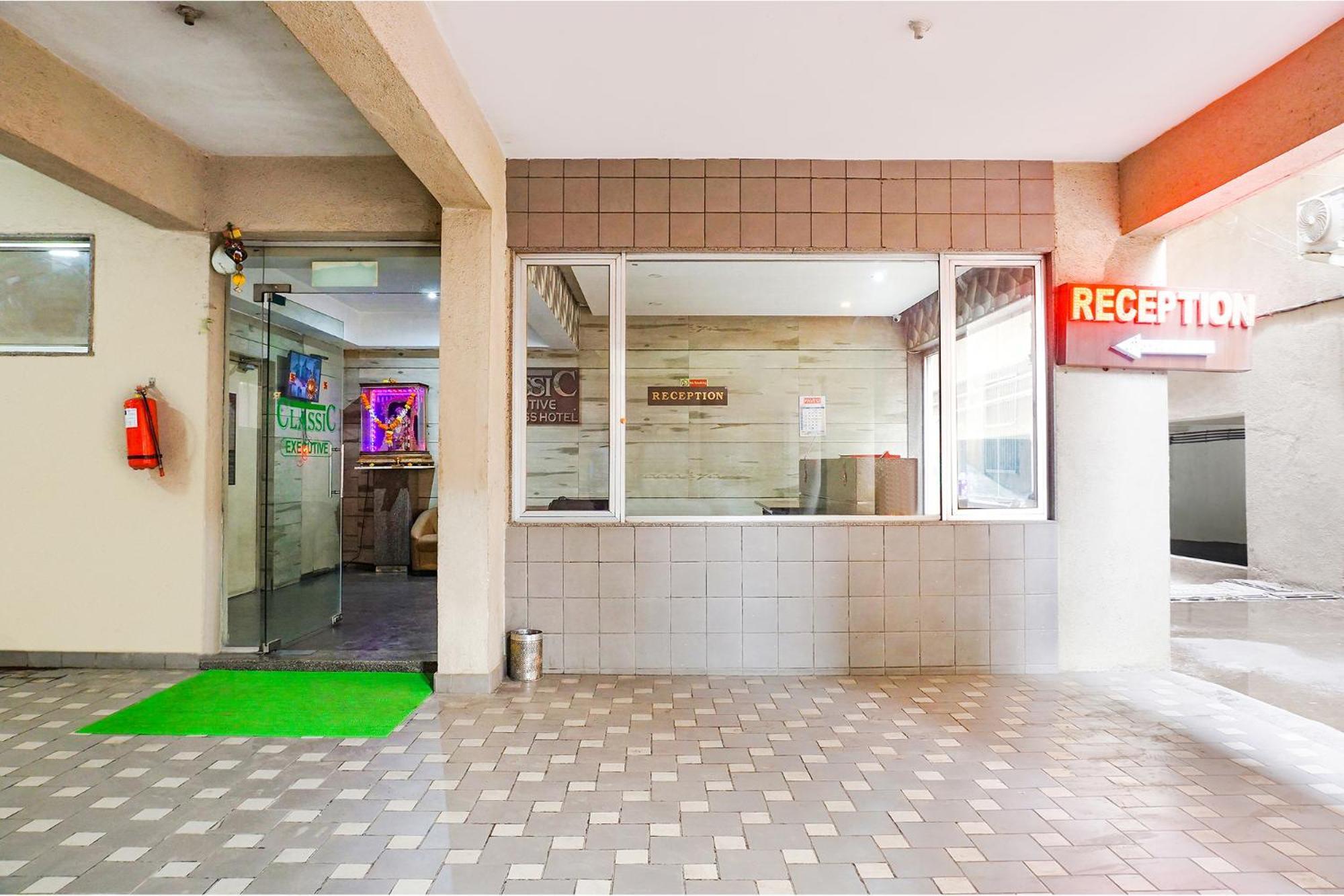 Fabhotel Classic Executive Phursungi Exterior photo