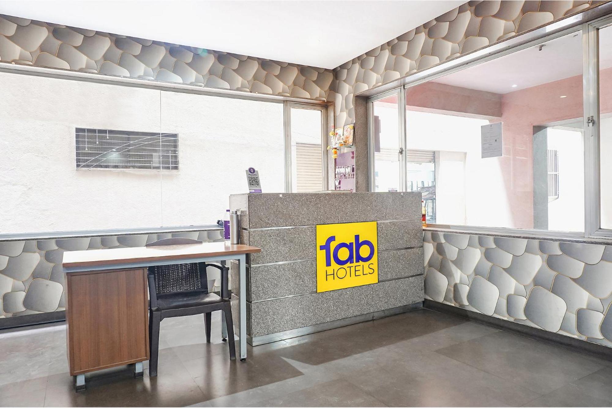 Fabhotel Classic Executive Phursungi Exterior photo